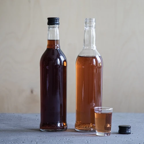 Sticlă 500 ml Subțire, cu capac negru, pentru vodcă, 6 buc. - 9