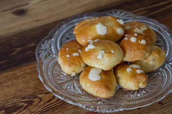 Chifle dulci cu prune