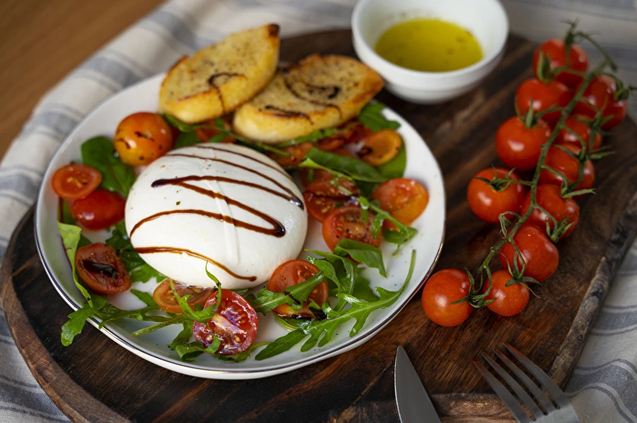 Brânză de casă tip mozzarella